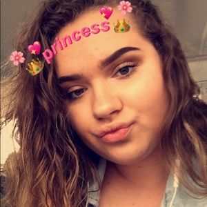 Meet your Posher, Raylynn